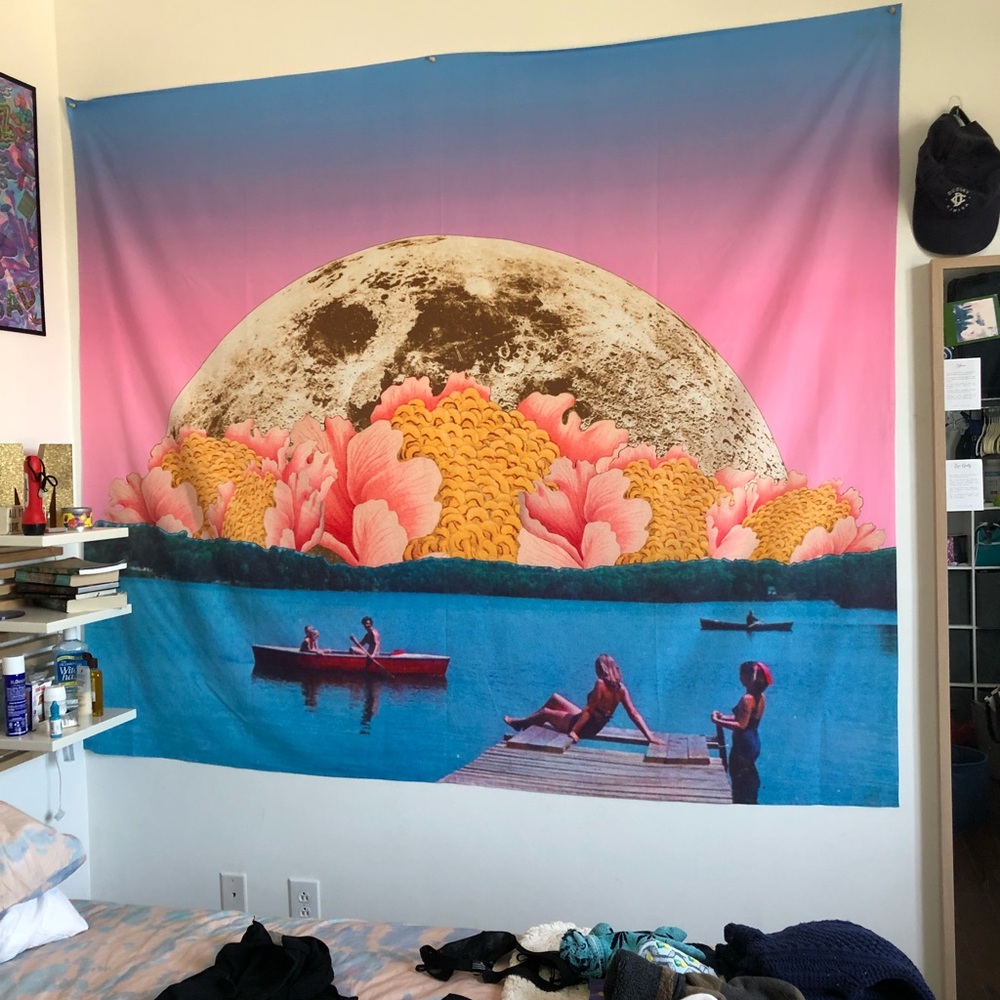WALL TAPESTRY